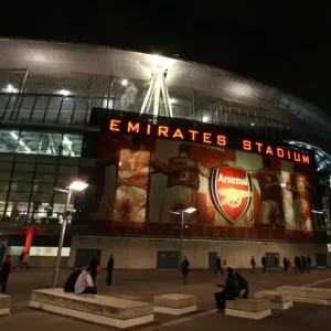 Intense Atmosphere at Emirates Stadium: Arsenal vs Liverpool, Carling Cup 4th Round (28/10/09) - 2:1 Victory