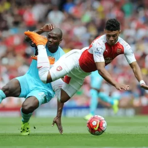 Intense Battle: Oxlade-Chamberlain vs. Ogbonna - Arsenal vs. West Ham (2015-16)