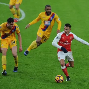 Intense Face-off: Alexis Sanchez vs. Martin Kelly and Jason Puncheon (Arsenal vs. Crystal Palace, 2016-17) Intense Face-off: Alexis Sanchez vs. Martin Kelly and Jason Puncheon (Arsenal vs. Crystal Palace, 2016-17)