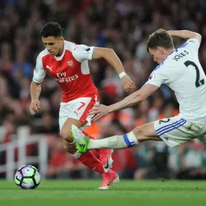 Intense Face-Off: Alexis Sanchez vs. Billy Jones - Premier League Battle