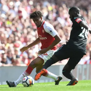 Intense Face-Off: Iwobi vs. Masuaku in Arsenal vs. West Ham Clash Intense Face-Off: Iwobi vs. Masuaku in Arsenal vs. West Ham Clash