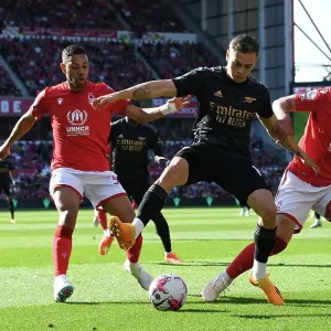 Intense Face-Off: Trossard vs. Lodi & Felipe - Nottingham Forest vs. Arsenal Premier League Clash