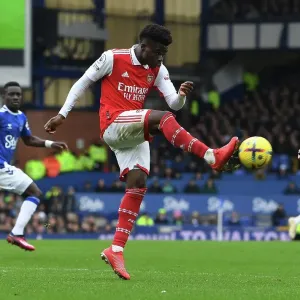 Intense Moment: Bukayo Saka in Action - Arsenal vs. Everton, Premier League 2022-23