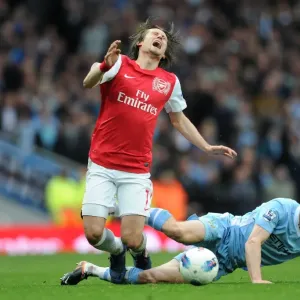 Intense Rivalry: Rosicky vs Milner - The Famous Foul in the Arsenal vs Manchester City Clash (2012) Intense Rivalry: Rosicky vs Milner - The Famous Foul in the Arsenal vs Manchester City Clash (2012)