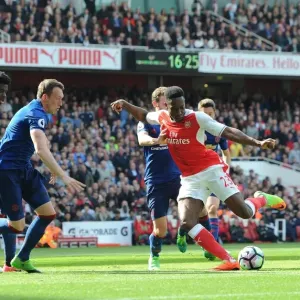 Intense Rivalry: Welbeck vs Jones at the Emirates - Arsenal vs Manchester United, Premier League Intense Rivalry: Welbeck vs Jones at the Emirates - Arsenal vs Manchester United, Premier League