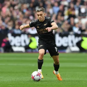 Intense Showdown: Trossard Faces Off for Arsenal in Premier League Clash vs. West Ham (2022-23)