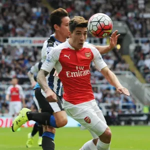 Intense Tackle: Hector Bellerin vs Florian Thauvin in Newcastle United vs Arsenal Premier League Clash (2015-16) Intense Tackle: Hector Bellerin vs Florian Thauvin in Newcastle United vs Arsenal Premier League Clash (2015-16)