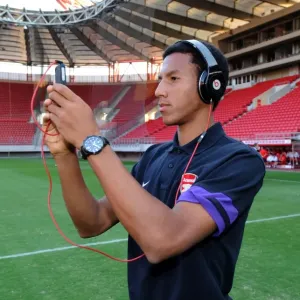 Isaac Hayden (Arsenal). Olympiacos U19 2: 0 Arsenal U19. NextGen Series Isaac Hayden (Arsenal). Olympiacos U19 2: 0 Arsenal U19. NextGen Series