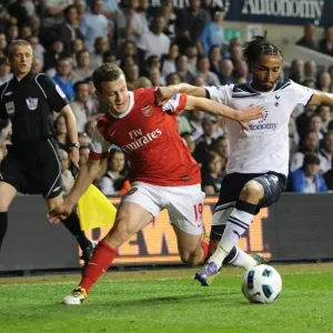Jack Wilshere (Arsenal) Benoit Assou-Ekotto (Tottenham). Tottenham Hotspur 3: 3 Arsenal
