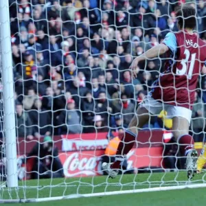 Jack Wilshere scores Arsenals 4th goal. Aston Villa 2: 4 Arsenal. Barclays Premier League Jack Wilshere scores Arsenals 4th goal. Aston Villa 2: 4 Arsenal. Barclays Premier League
