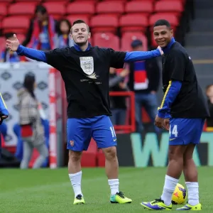 Jack Wilshere and Serge Gnabry (Arsenal) warms up before the match. Crystal Palace 0: 2 Arsenal