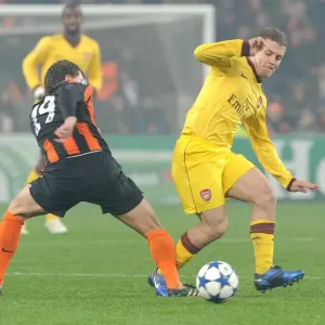 Jack Wilshere vs Olexiy Gai: Shakhtar Donetsk Edge Arsenal 2:1 in UEFA Champions League Group H