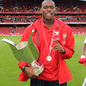 Jay Thomas (Arsenal) with the Emirates trophy. Arsenal 3: 2 Celtic. Emirates Cup Pre Season