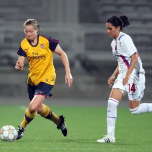 Jayne Ludlow (Arsenal) Louisa Necib (Lyon)