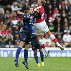 Jayne Ludlow (Arsenal) Nicola Devine (Sunderland)