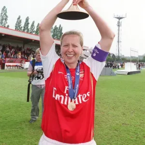 Jayne Ludlow Celebrates Arsenal's UEFA Cup Victory Jayne Ludlow Celebrates Arsenal's UEFA Cup Victory