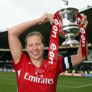 Jayne Ludlow Celebrates FA Cup Victory with Arsenal Ladies
