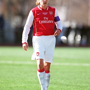 Jayne Ludlow Leads Arsenal to Victory: 0-1 over Umea IK in UEFA Cup