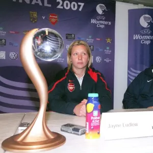 Jayne Ludlow and Vic Akers (Arsenal) Jayne Ludlow and Vic Akers (Arsenal)