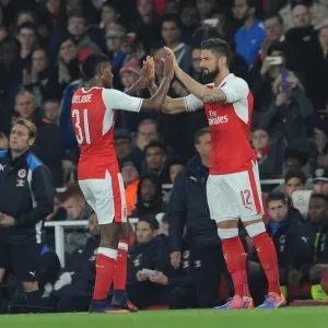 Jeff Reine-Adelaide is subbed for Olivier Giroud (Arsenal)