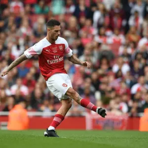 Jeremie Aliadiere Scores the Winning Penalty for Arsenal Legends Against Real Madrid Legends (2018)