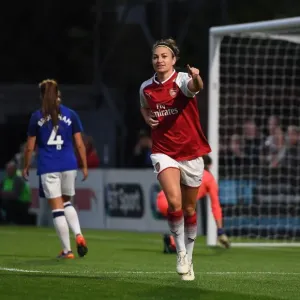 Jodie Taylor Scores Arsenal's Second Goal Against Everton Ladies in Pre-Season Friendly Jodie Taylor Scores Arsenal's Second Goal Against Everton Ladies in Pre-Season Friendly
