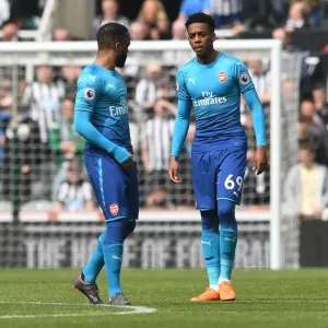 Joe Willock and Alexandre Lacazette (Arsenal) before the match. Newcastle United 2