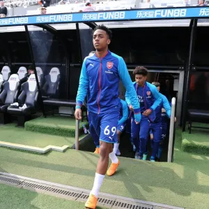Joe Willock Gears Up: Arsenal's Young Gun Readies for Newcastle United Clash (Newcastle United v Arsenal 2017-18)