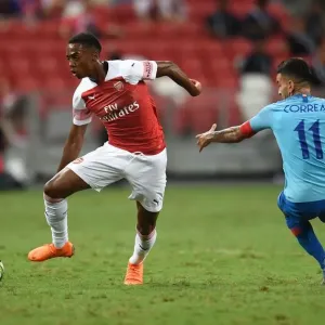 Joe Willock vs Angel Correa Print - International Champions Cup 2018