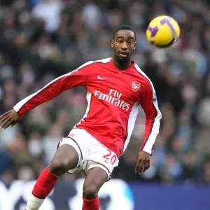 Johan Djourou: Arsenal's Defensive Struggle Against Manchester City's 3-0 Victory, November 2008