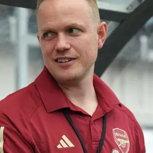 Jonas Eidevall Gears Up for Arsenal Women's UEFA Champions League Showdown Against Linkopings FC (September 2023)