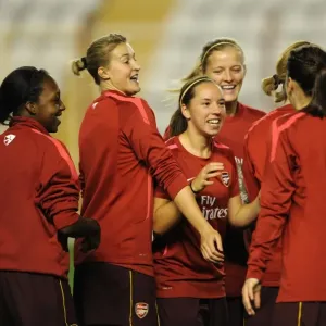 Jordan Nobbs and Ellen White (Arsenal) during the warm up. Rayo Vallecano 2 Jordan Nobbs and Ellen White (Arsenal) during the warm up. Rayo Vallecano 2