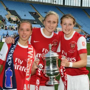 Jordan Nobbs, Steph Houghton and Ellen White (Arsenal) with the FA Cup Trophy Jordan Nobbs, Steph Houghton and Ellen White (Arsenal) with the FA Cup Trophy