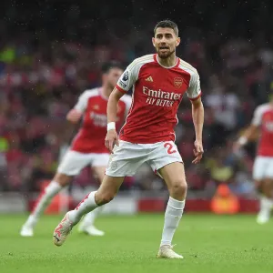 Jorginho Shines: Arsenal Dominates Fulham in 2023-24 Premier League Opener