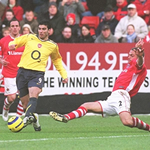 Jose Reyes (Arsenal) Luke Young (Charlton). Charlton Athletic 0: 1 Arsenal