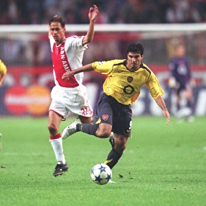 Jose Reyes (Arsenal) Olaf Lindenbergh (Ajax)