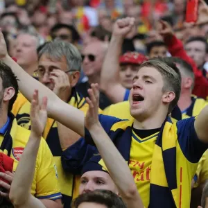 Jubilant Arsenal Fans Celebrate FA Cup Victory: Arsenal 4-0 Aston Villa (2015) Jubilant Arsenal Fans Celebrate FA Cup Victory: Arsenal 4-0 Aston Villa (2015)