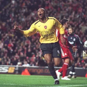 Julio Baptista celebrates scoring his 2nd goal Arsenals 3rd