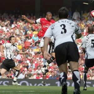Julio Baptista scores Arsenals 1st goal Julio Baptista scores Arsenals 1st goal