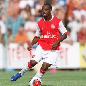 Justin Hoyte in Action for Arsenal during Pre-Season Friendly at Schwadorf, Austria (July 31, 2006)
