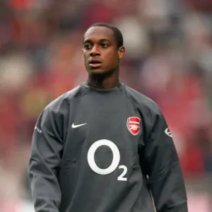 Justin Hoyte (Arsenal). Arsenal 2: 1 Porto. The Amsterdam Tournament