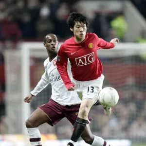 Justin Hoyte (Arsenal) Ji-Sung Park (Man Utd) Justin Hoyte (Arsenal) Ji-Sung Park (Man Utd)