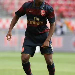 Justin Hoyte's Game-Winning Goal: Arsenal's Triumph over Lazio at Amsterdam Tournament (2007)