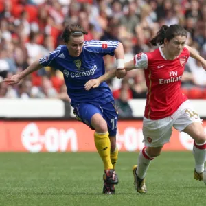 Karen Carney (Arsenal) Alex Culvin (Leeds)