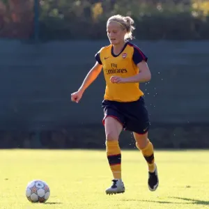 Katie Chapman (Arsenal) Katie Chapman (Arsenal)