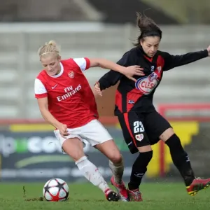 Katie Chapman (Arsenal) Zornoz (Rayo). Arsenal Ladies 4: 1 Rayo Vallecano Katie Chapman (Arsenal) Zornoz (Rayo). Arsenal Ladies 4: 1 Rayo Vallecano