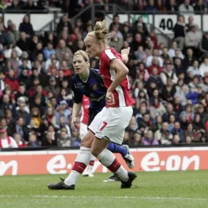 Katie Chapman scores Arsenals 1st goal