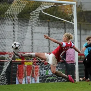 Katie Chapman scores Arsenals 4th goal. Arsenal Ladies 4: 1 Rayo Vallecano Katie Chapman scores Arsenals 4th goal. Arsenal Ladies 4: 1 Rayo Vallecano