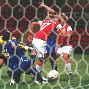 Katie Chapman Scores Arsenal's Second Goal: Arsenal Ladies 3-0 Everton, FA Community Shield, 2006