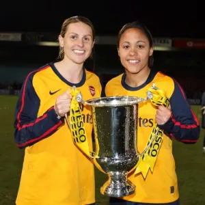 Kellt Smith and Alex Scott (Arsenal) with the League Cup trophy Kellt Smith and Alex Scott (Arsenal) with the League Cup trophy